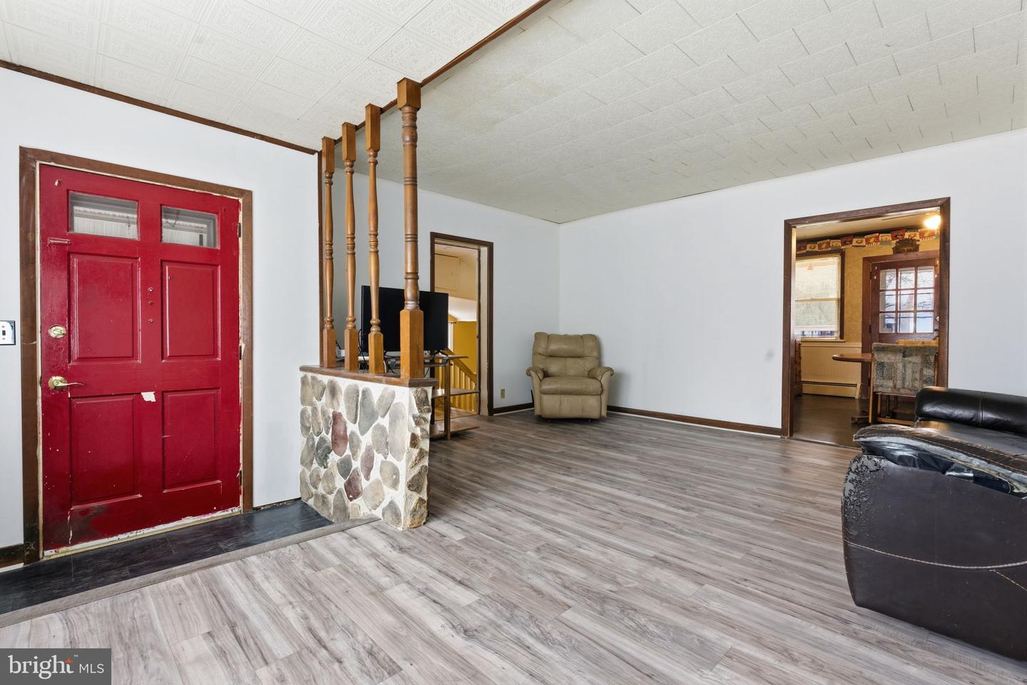 1034 Second Ave Property Photo 5