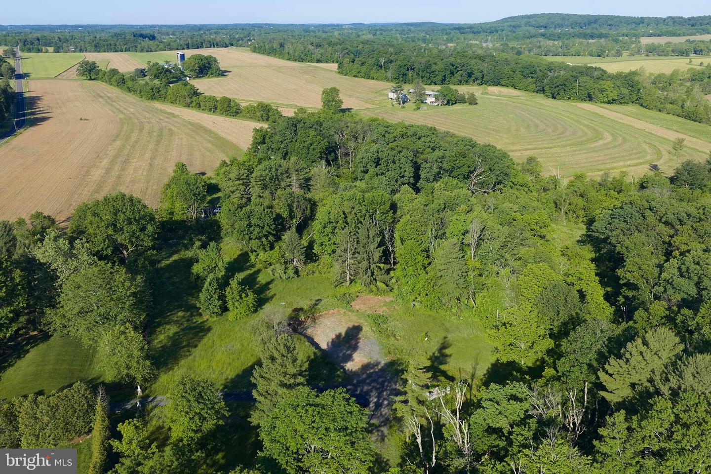 5720 Ridge Rd Property Photo 8