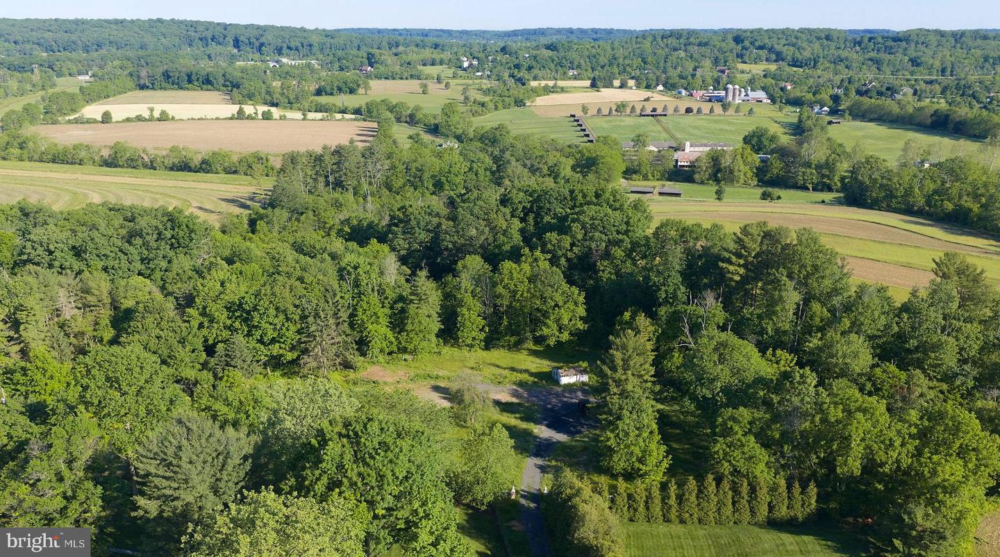5720 Ridge Rd Property Photo 9