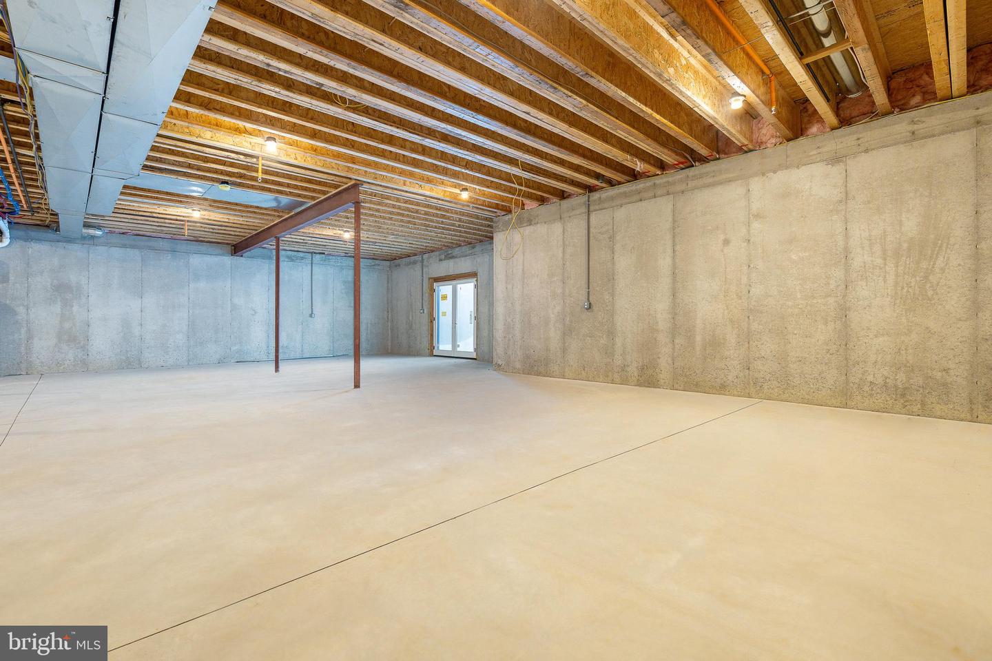 102 Railroad Ave Property Photo 57
