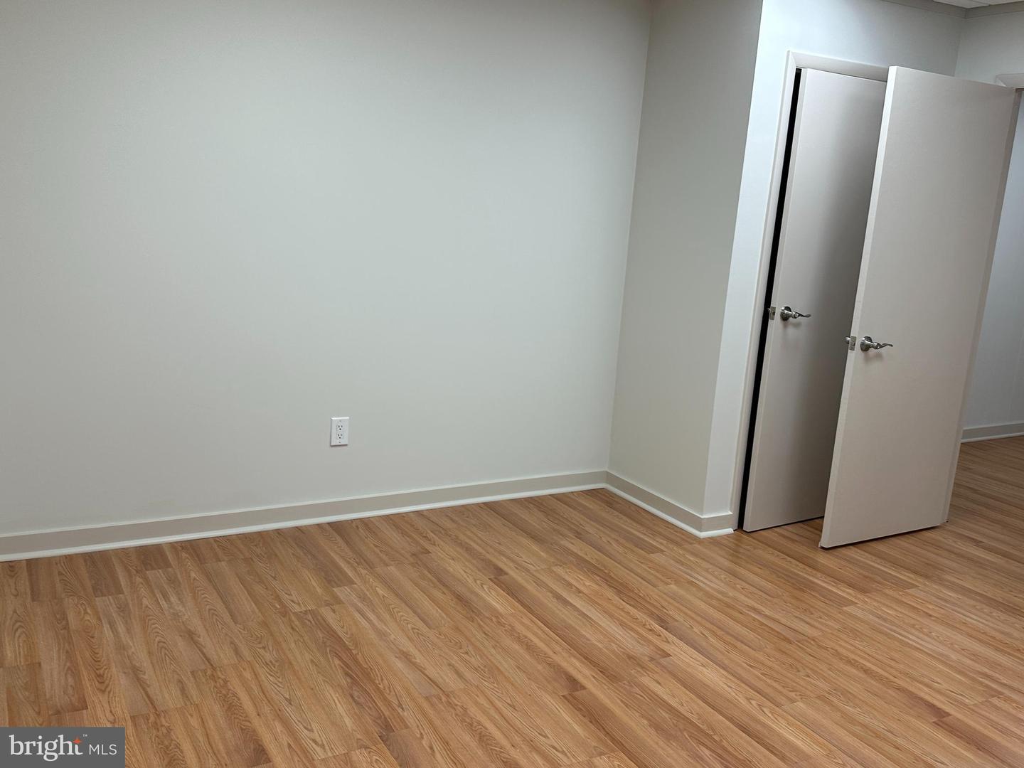 100-unit 102 W Butler Ave Property Photo 35