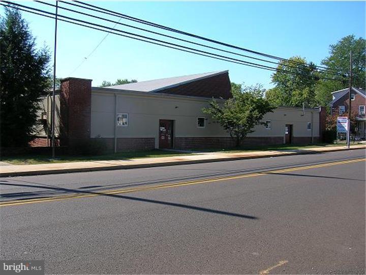 410 E Walnut St #unit 4 Property Photo 1