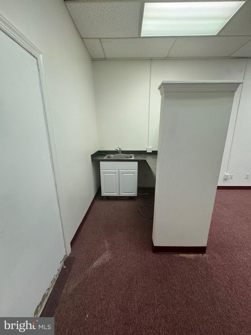 1200 Veterans #c-2 Property Photo 3