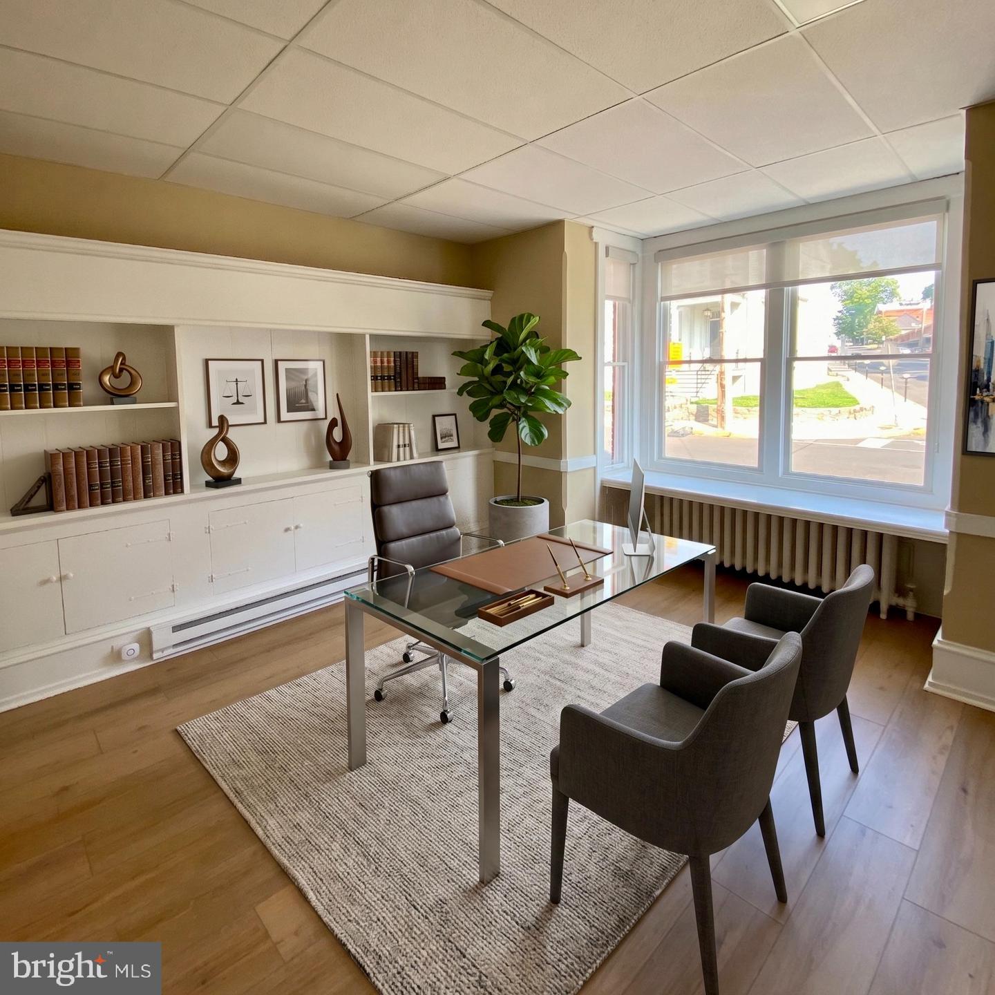 106 E State St Property Photo 13