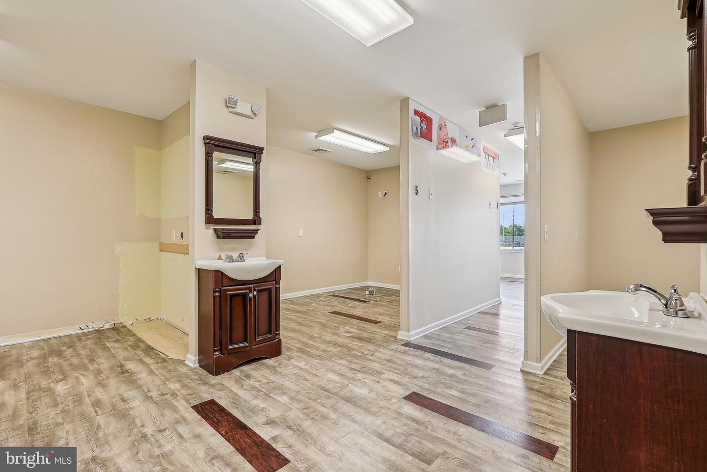 1005 Green Ln Property Photo 27