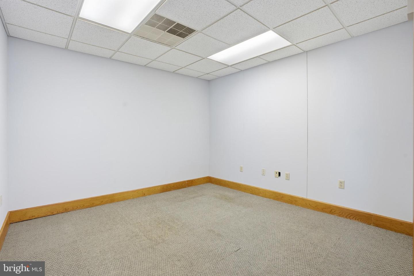 105 High St Property Photo 16