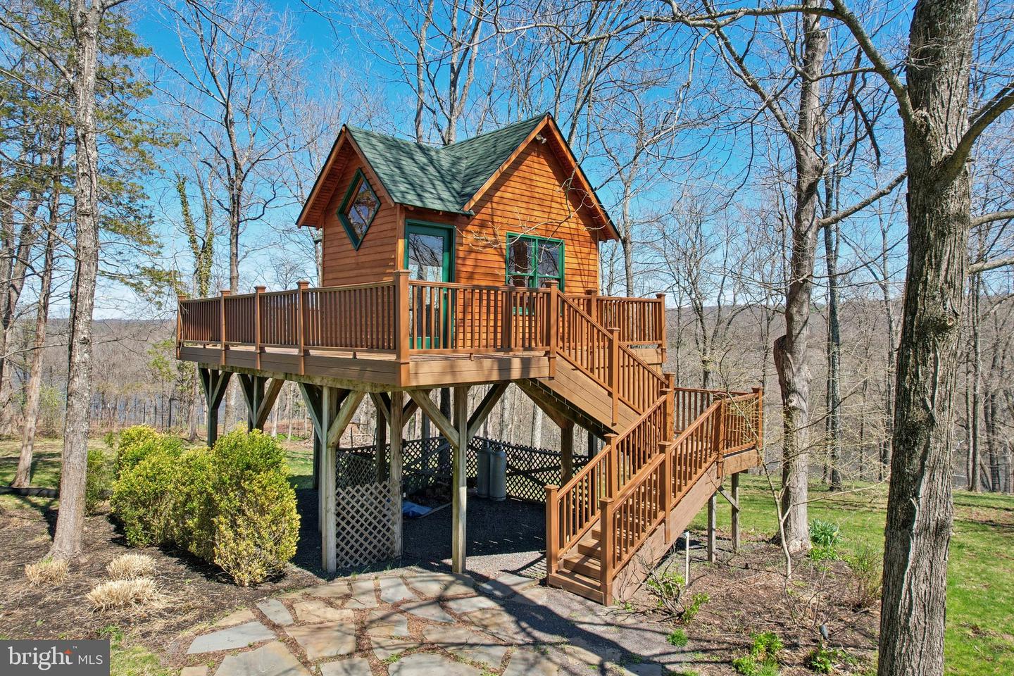 2 Cedar Ln Property Photo 31