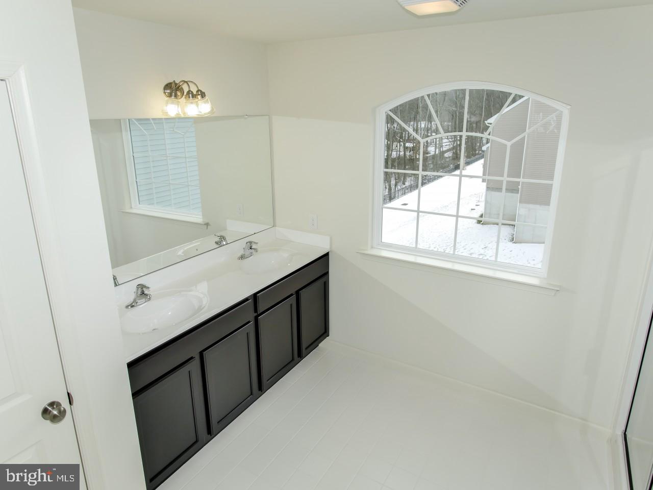 1204 Jordan Ln Property Photo 17