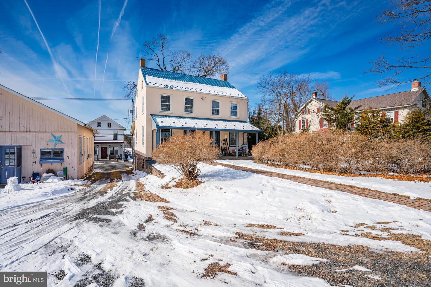 1890 Route 212 Property Photo 7