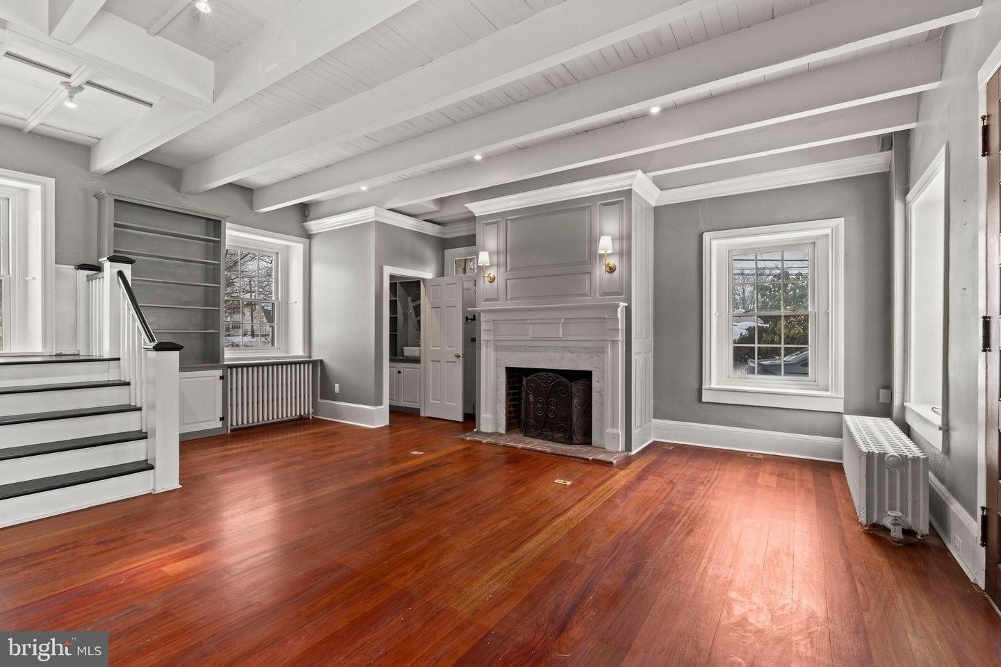 209 N Bellevue Ave Property Photo 4