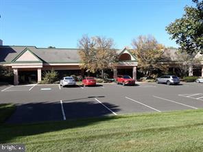 200 HIGHPOINT DR #217