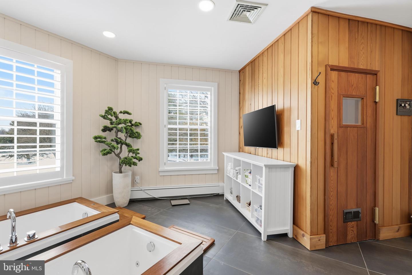 7 Woodland Rd Property Photo 89