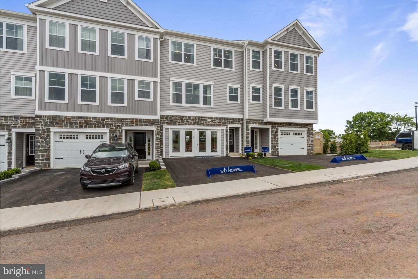 0002 Jameson Way #base Stratford Int Property Photo 5