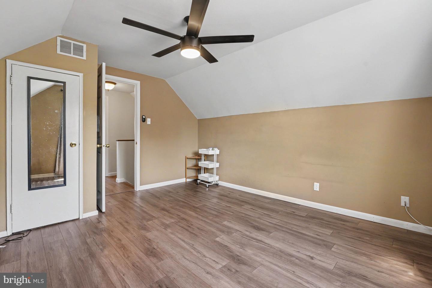 594 Rosemar Dr Property Photo 23