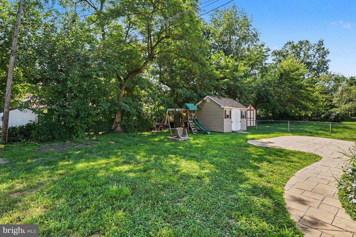 594 Rosemar Dr Property Photo 29