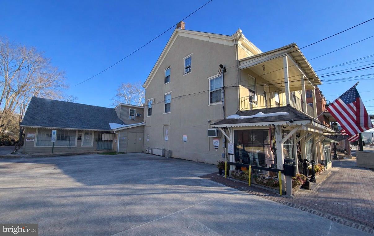 2-8 W Bridge St Property Photo 5