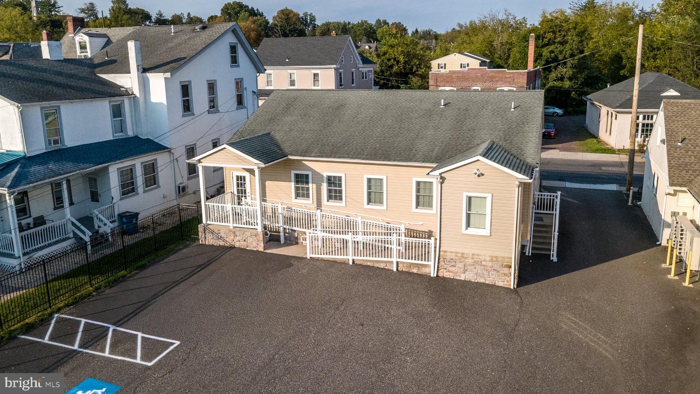 66 N Main St Property Photo 2
