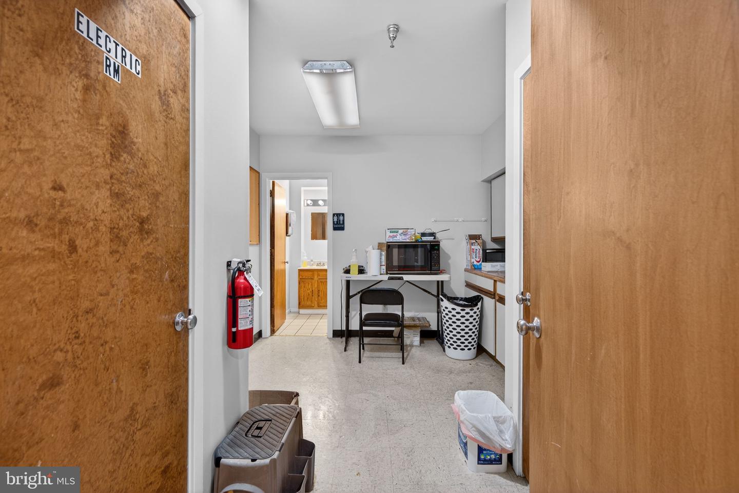 600 Louis Dr #104 Lower Level Property Photo 31