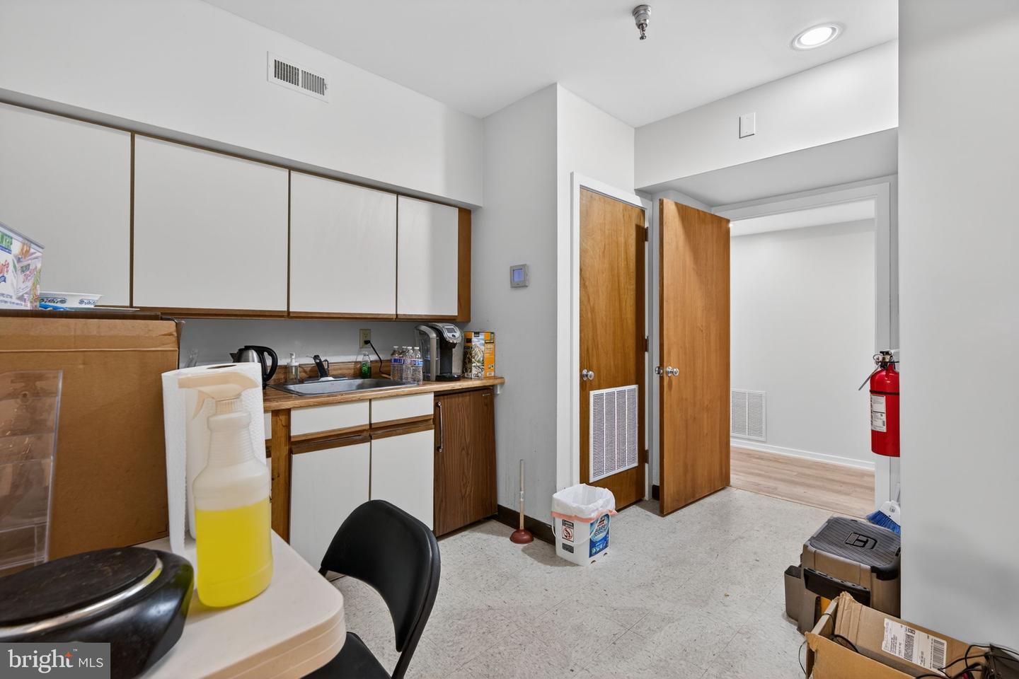 600 Louis Dr #104 Lower Level Property Photo 34