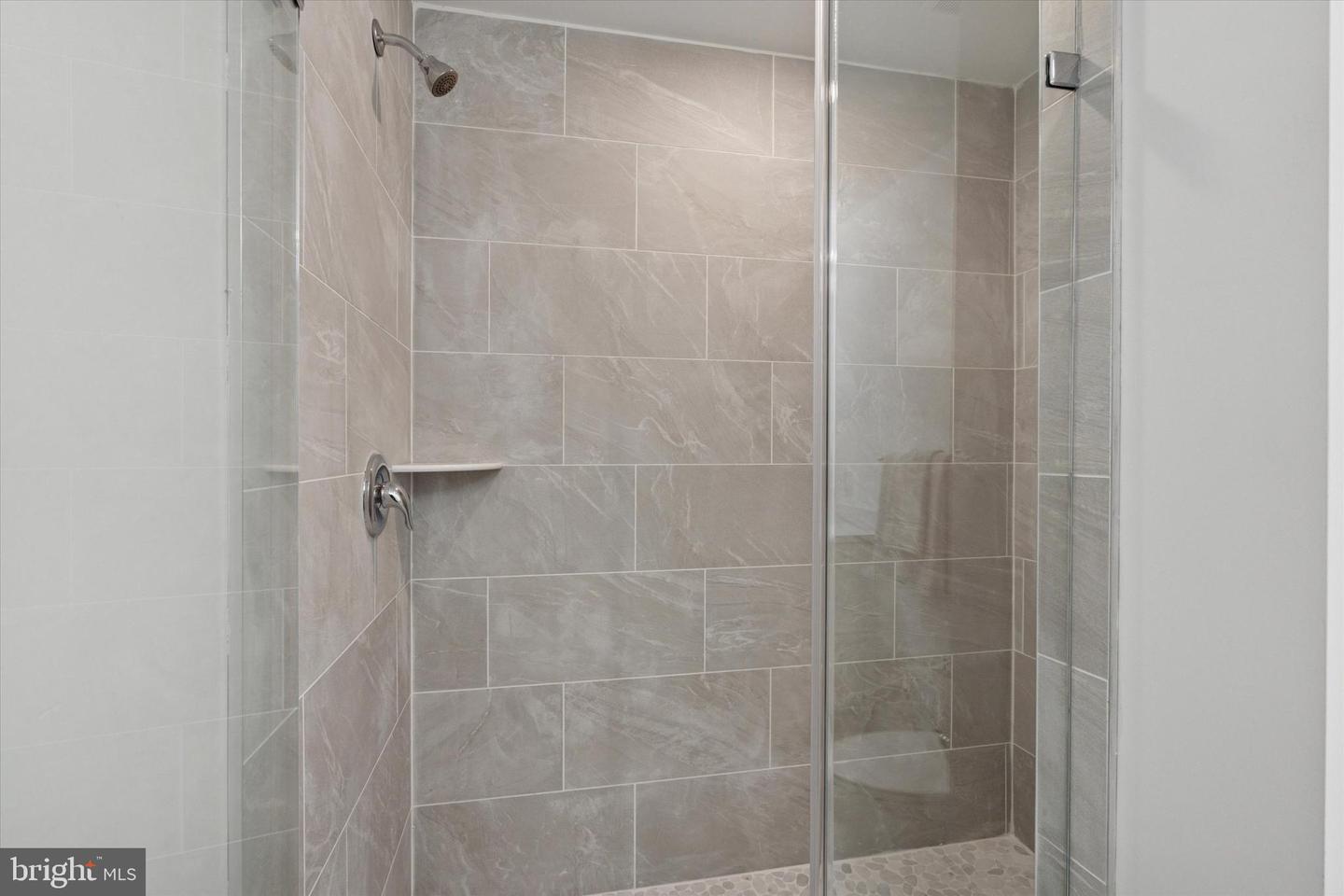 16132 River View Ct Property Photo 9