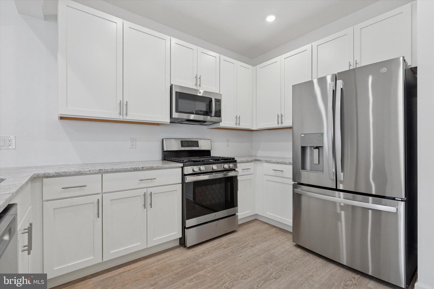 16132 River View Ct Property Photo 17