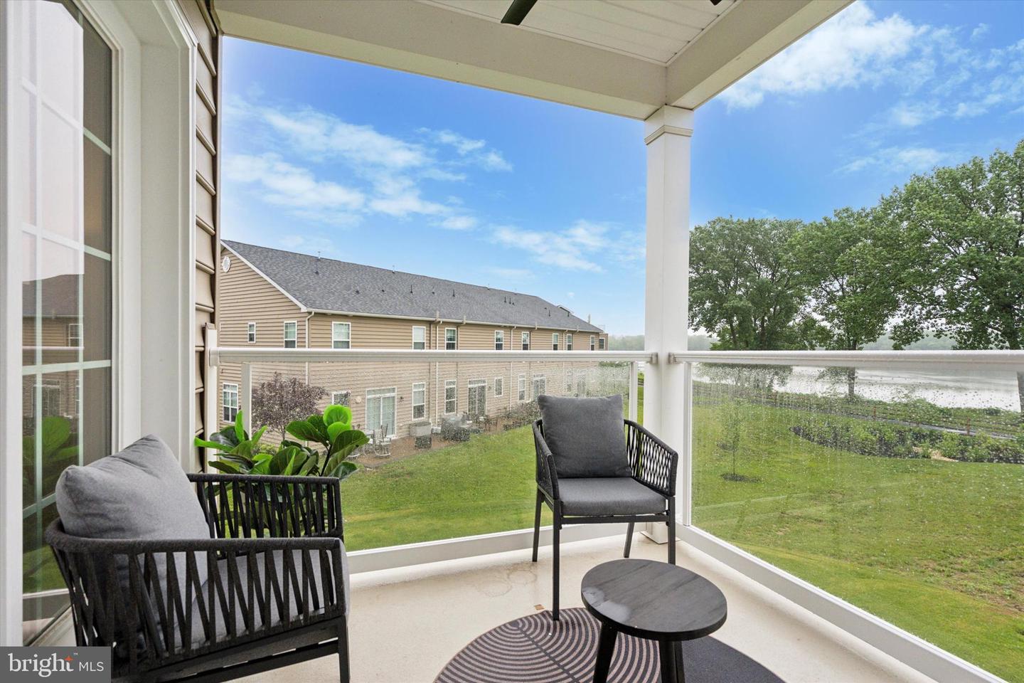 16134 River View Ct Property Photo 6