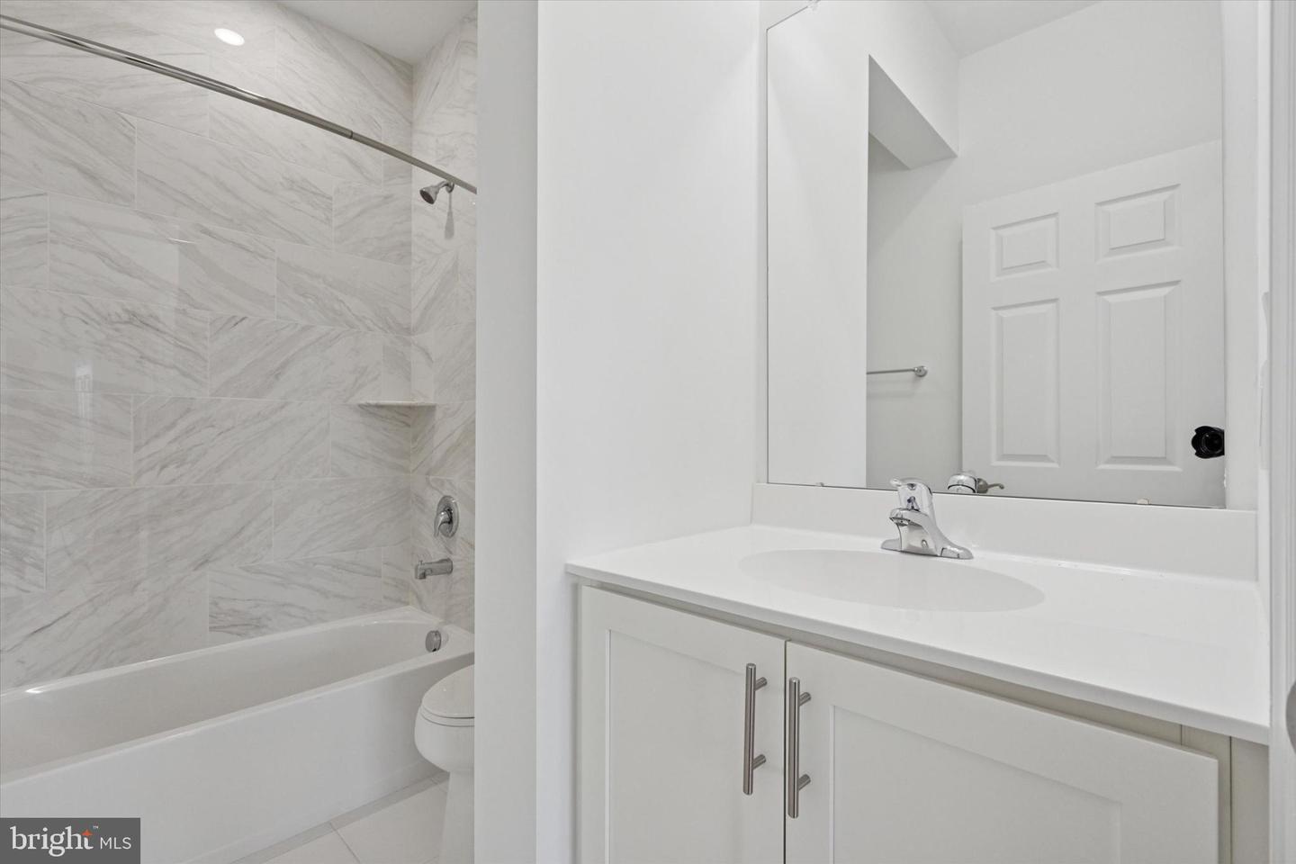 16134 River View Ct Property Photo 23