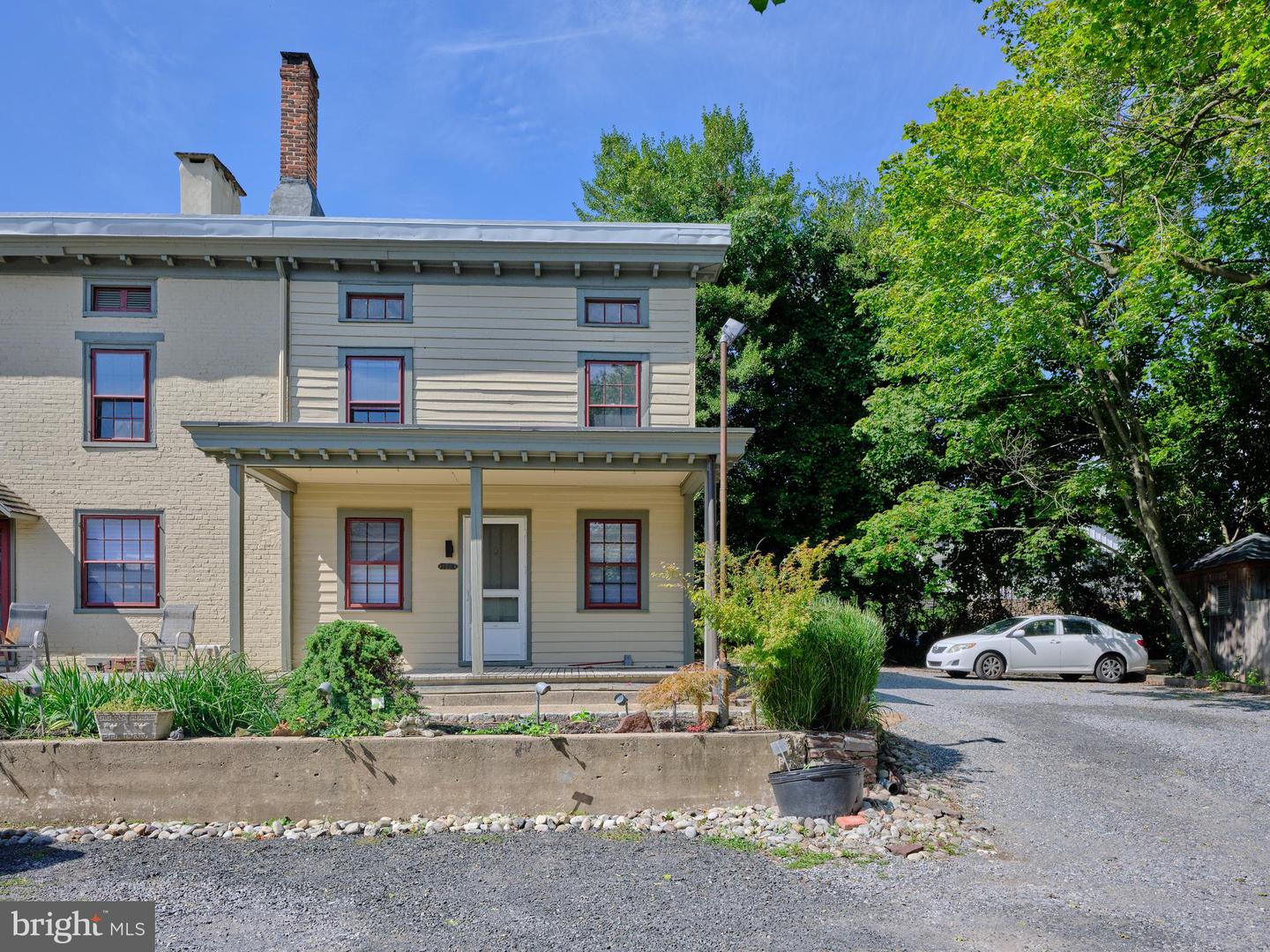 14 W Bridge Street #a Property Photo 7
