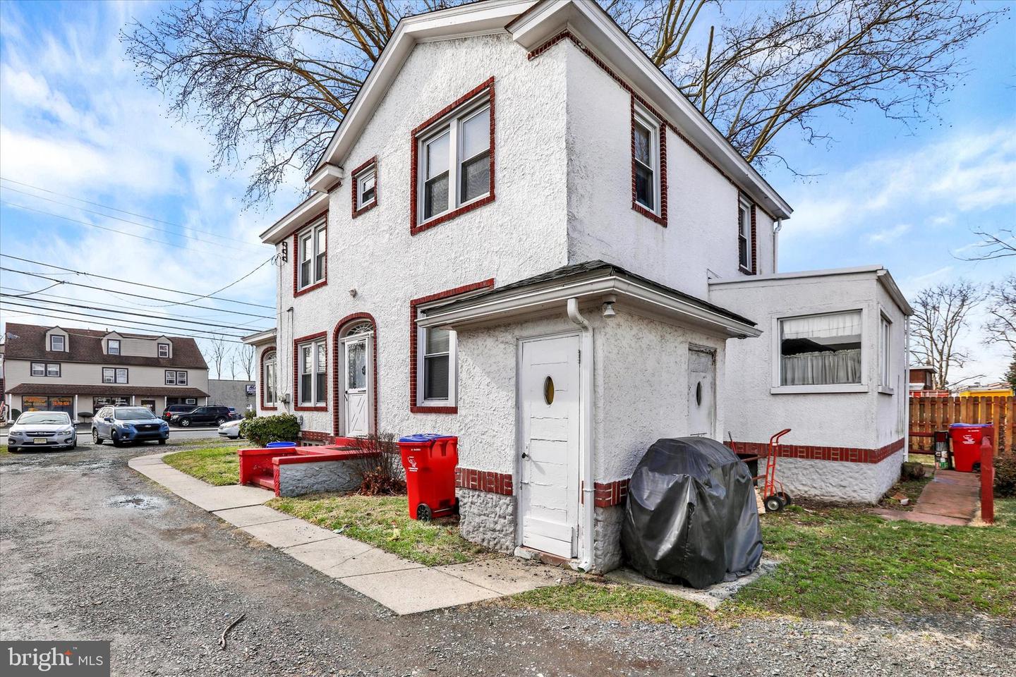 2267 E Farragut Ave Property Photo 8