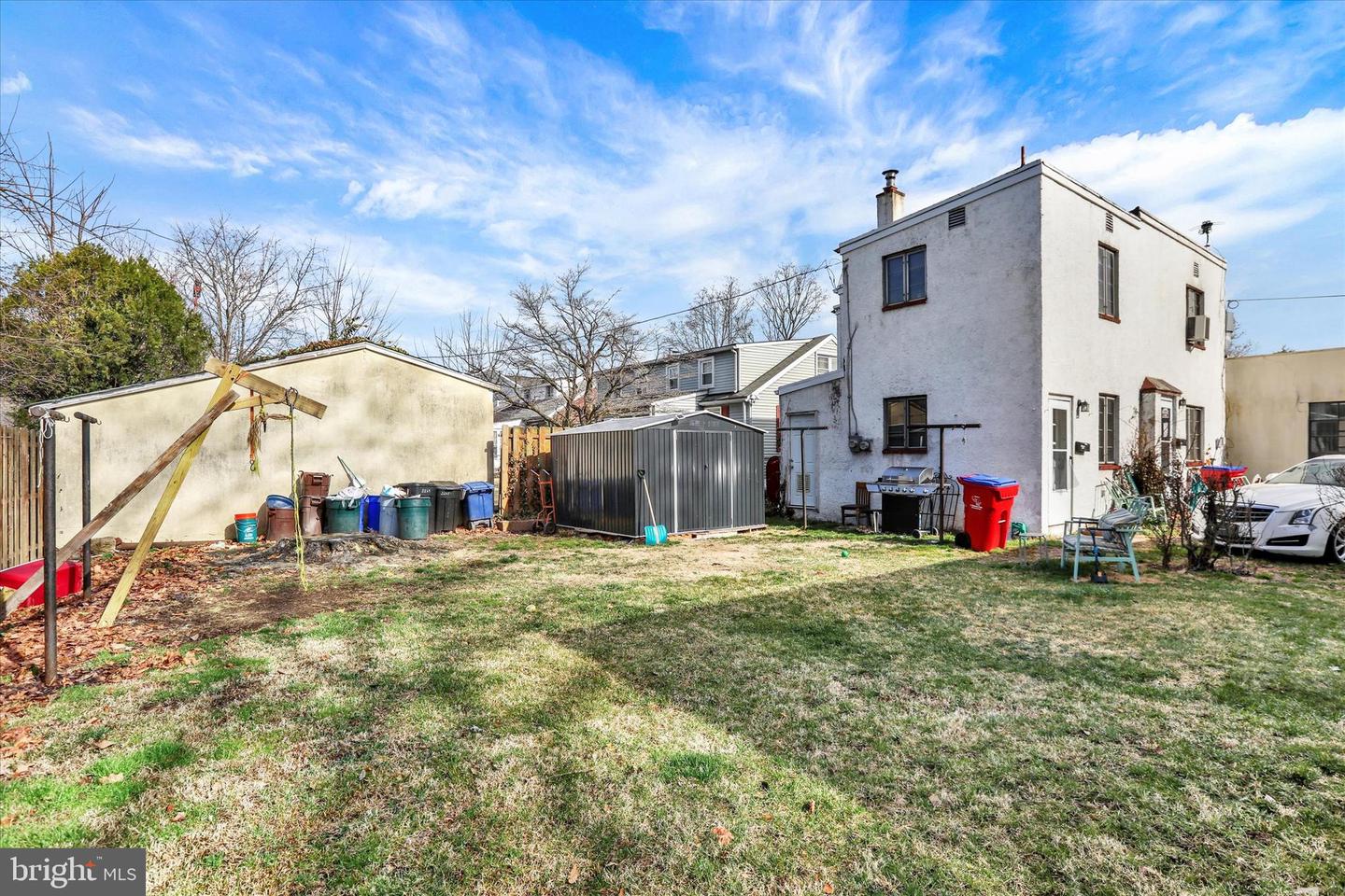 2267 E Farragut Ave Property Photo 9