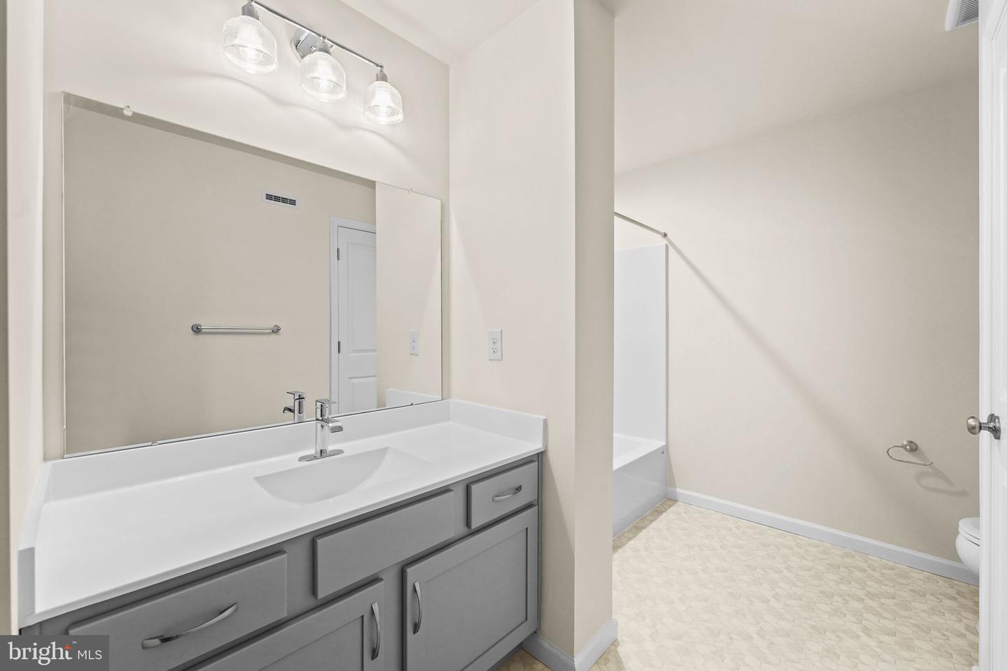 40 N Eighth St Property Photo 14