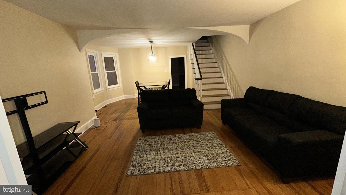 117 Park Ave Property Photo 13