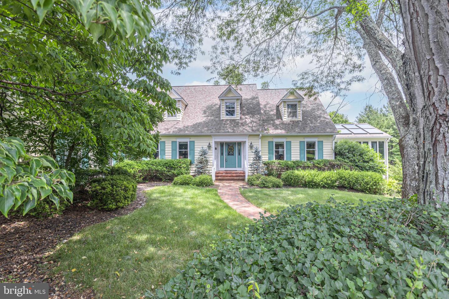 1045 Washington Crossing Rd Property Photo 4