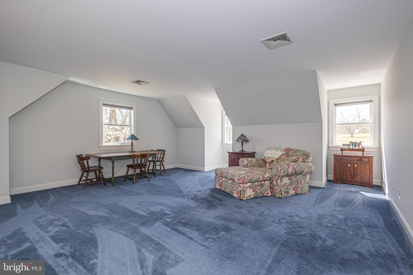 1045 Washington Crossing Rd Property Photo 39
