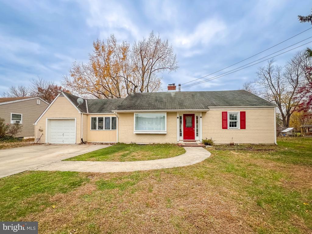 10 Makefield Rd Property Photo 1