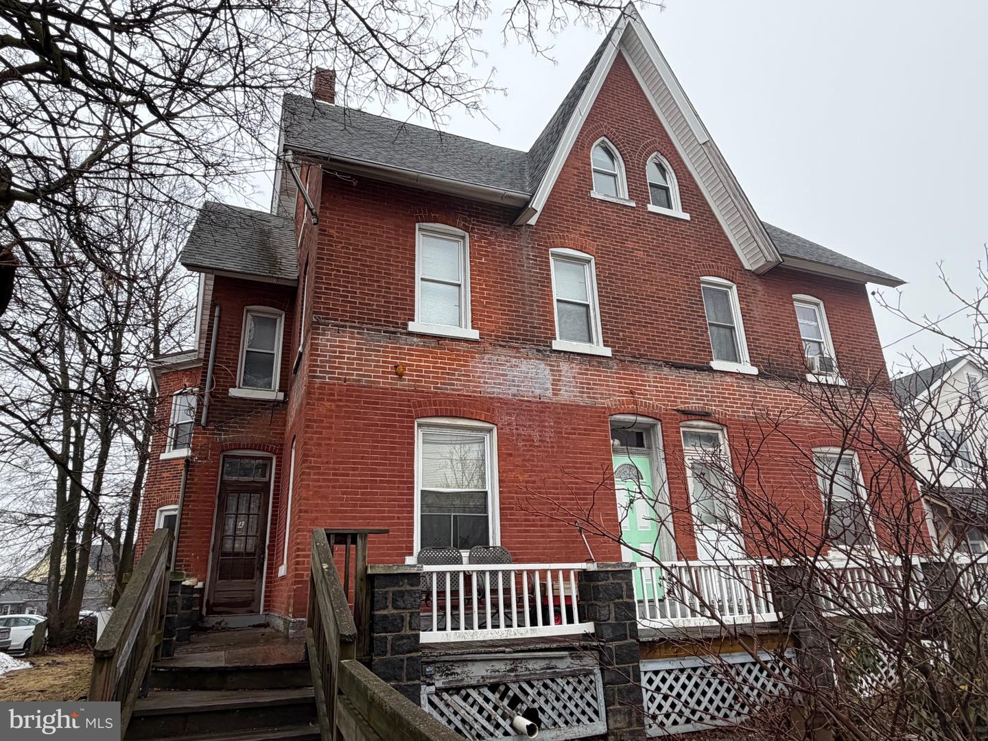 107 S Main St Property Photo 1