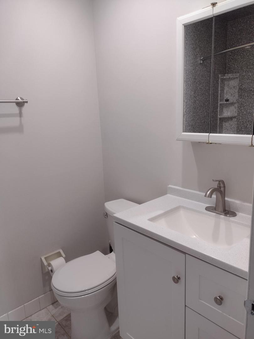 83 Avon Ln Property Photo 21