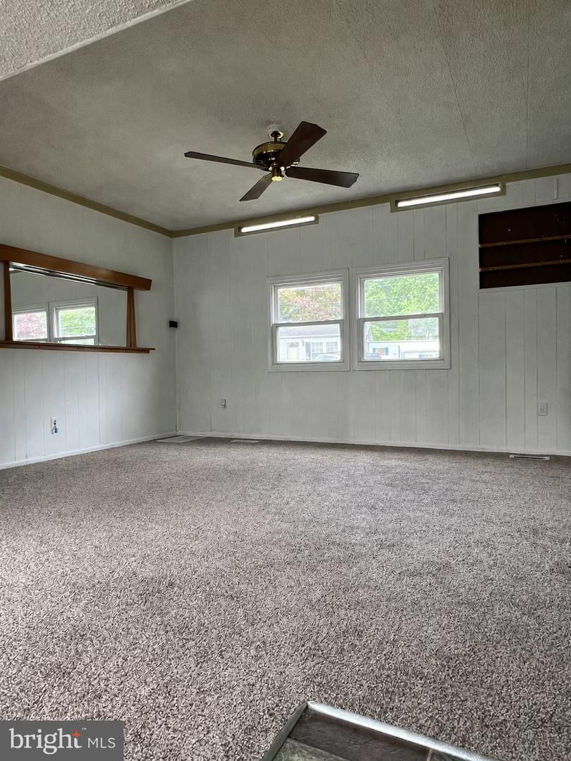 1302 Gibson Rd ##152 Property Photo 8