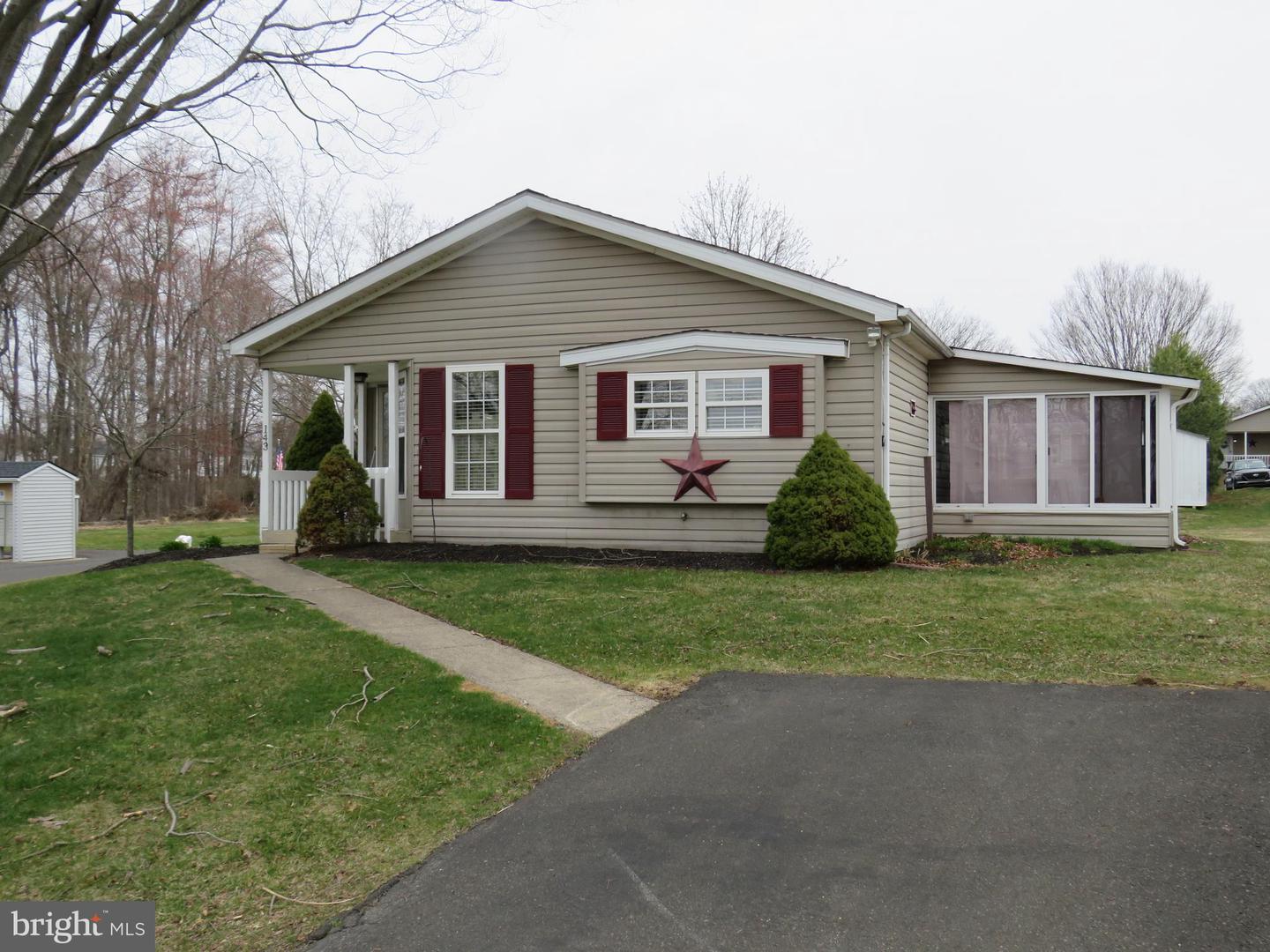 143 Raven Ct Property Photo 2