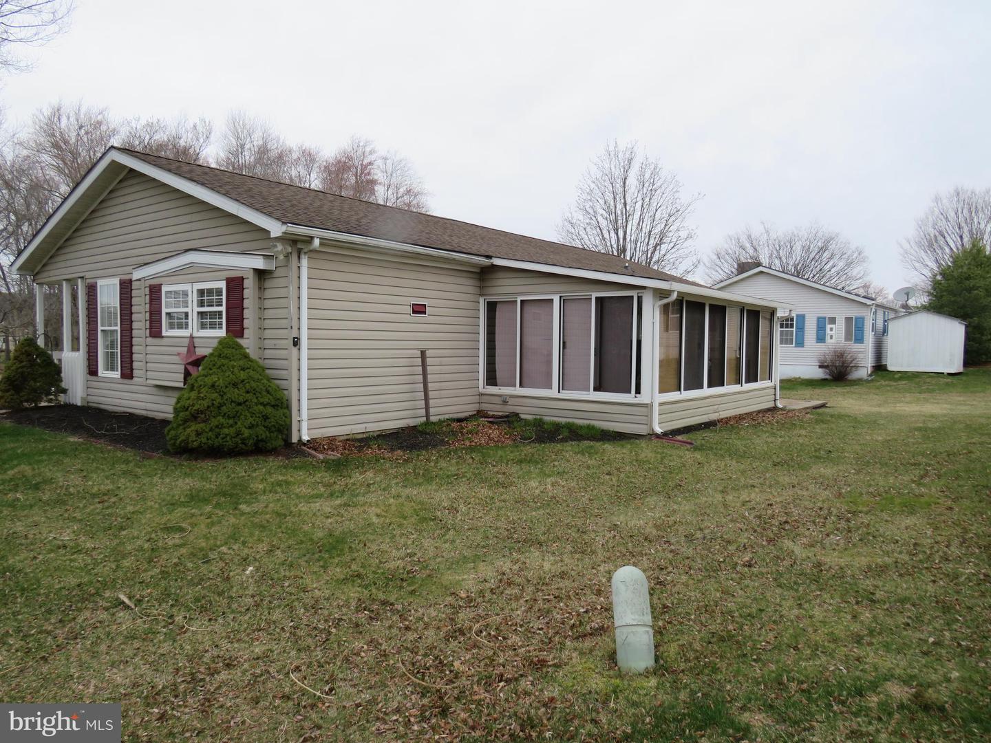 143 Raven Ct Property Photo 3