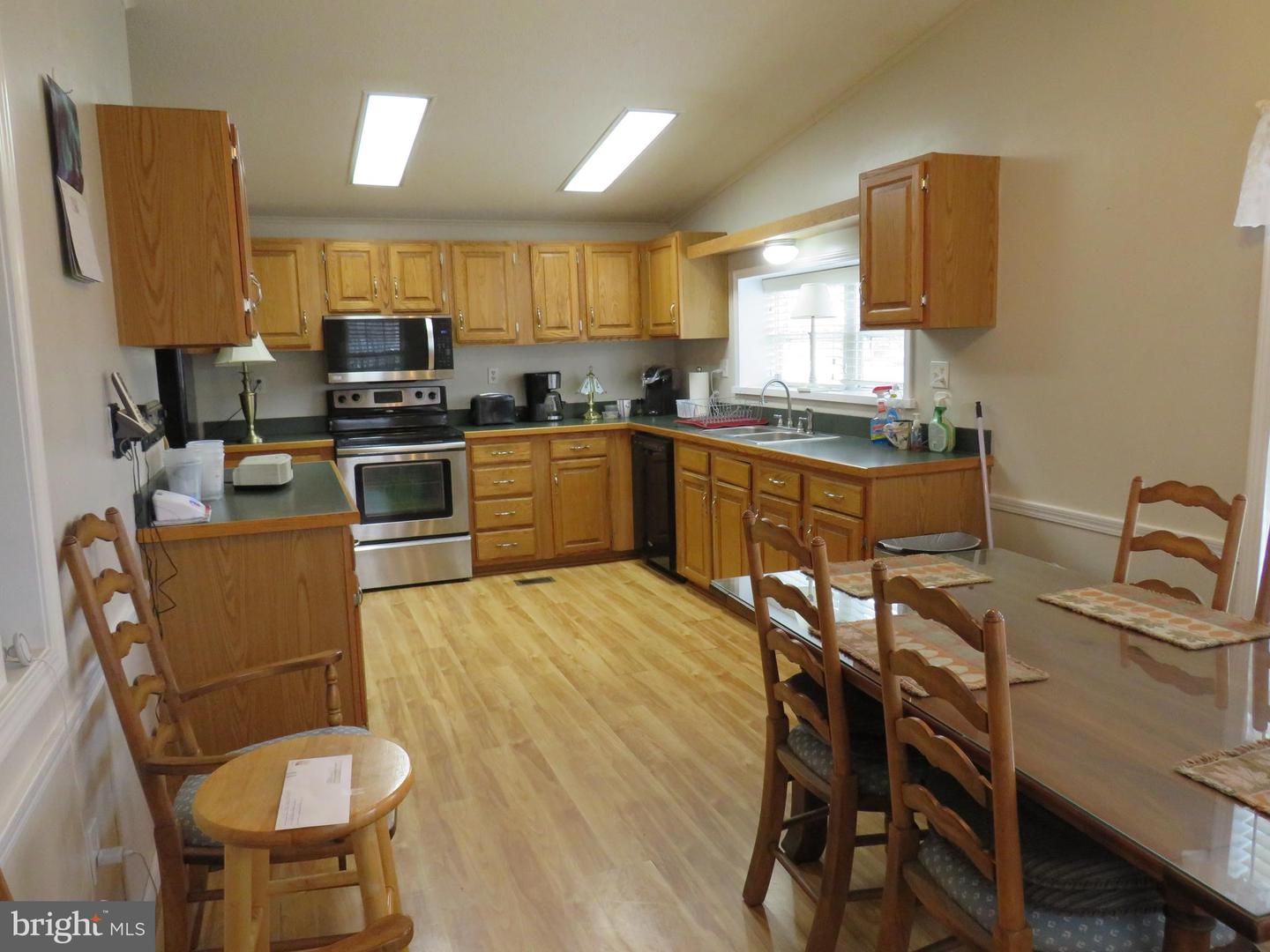 143 Raven Ct Property Photo 8