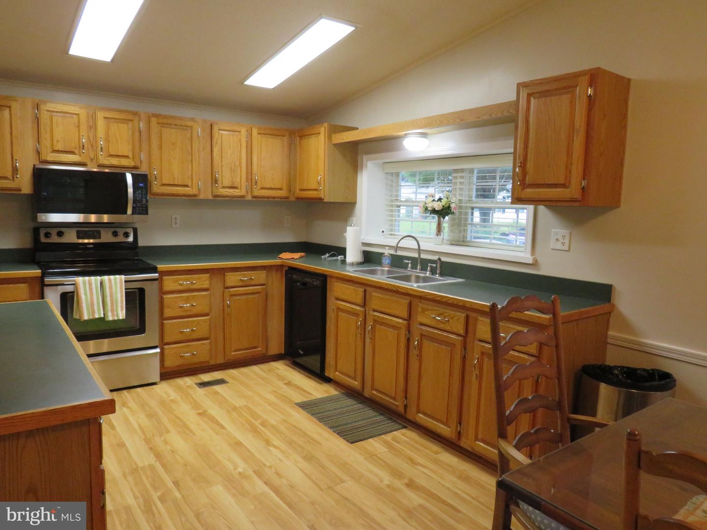 143 Raven Ct Property Photo 9