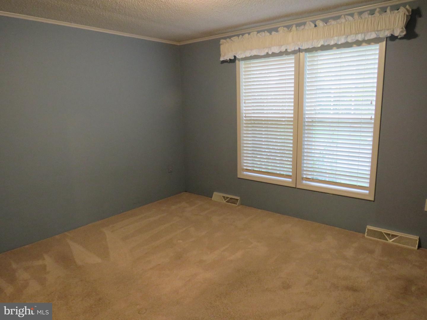 143 Raven Ct Property Photo 17