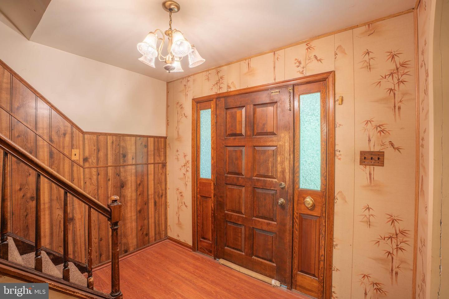 1535 Fieldwood Rd Property Photo 2
