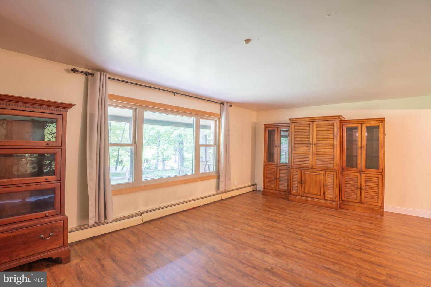 1535 Fieldwood Rd Property Photo 5