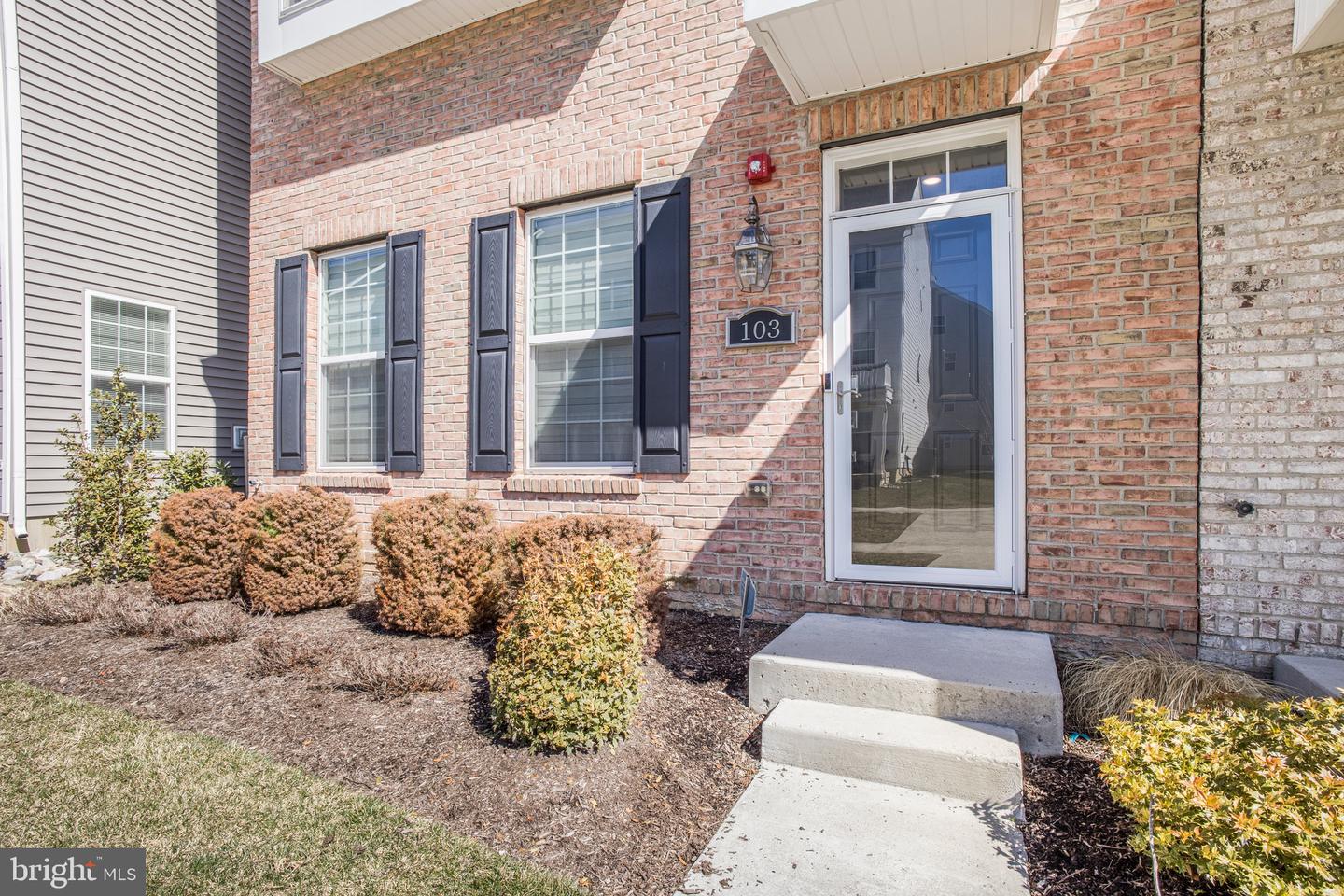 103 Waterside Mews Property Photo 1