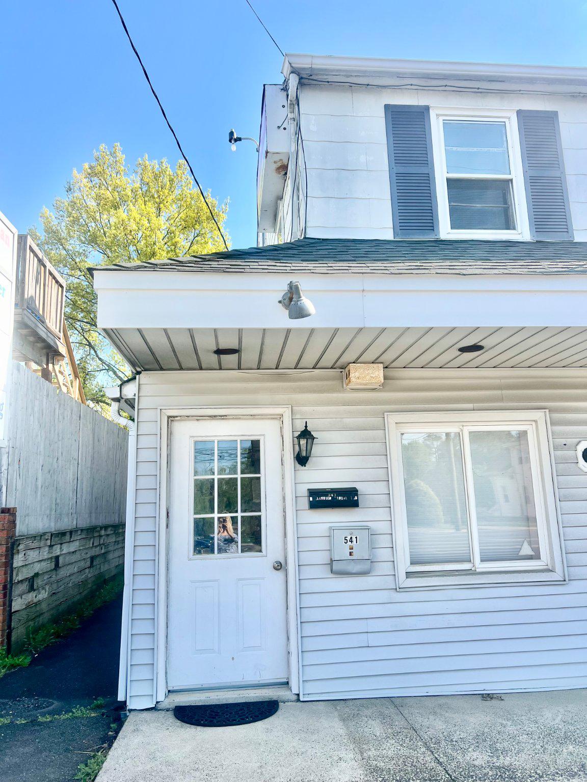541 Street Rd Property Photo 3