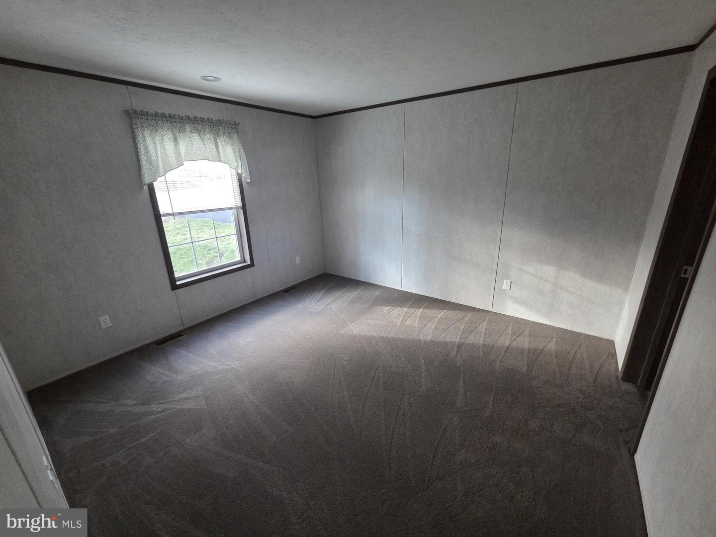 4 Woodedge Dr Property Photo 7