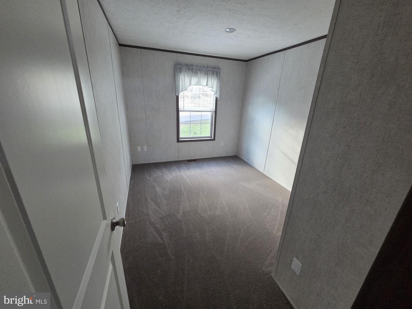 4 Woodedge Dr Property Photo 10