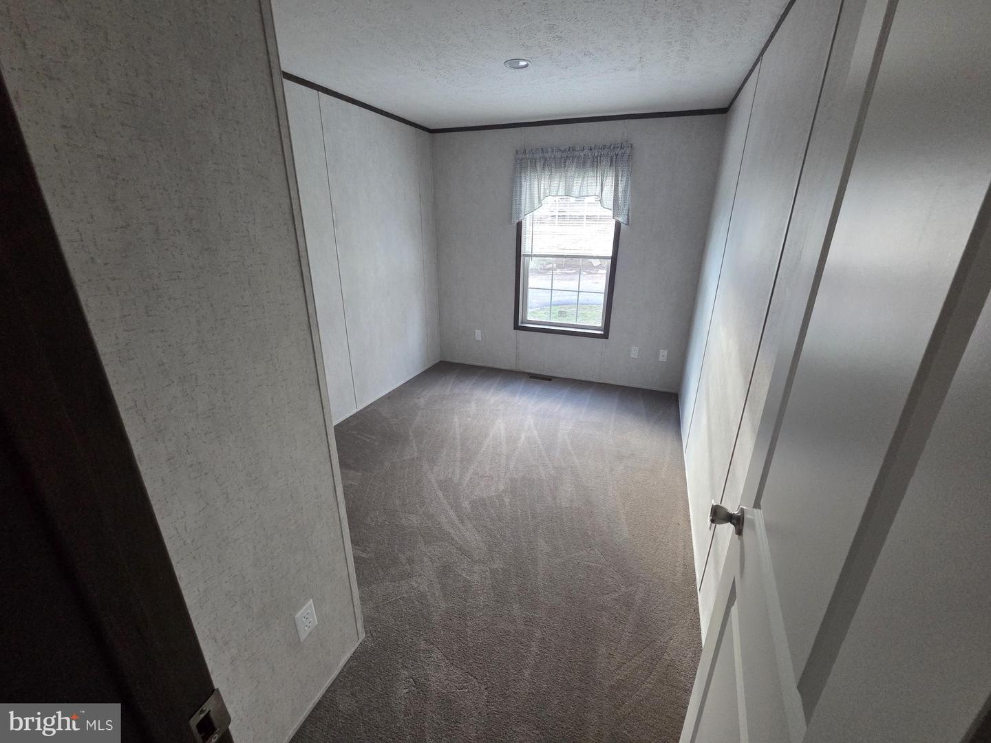 4 Woodedge Dr Property Photo 11